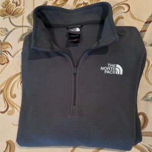 Northface 1/4 zip pullover sz Large. Really Good Condition!